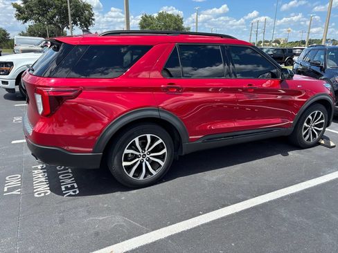 Used 2022 Ford Explorer ST-Line w/ Class IV Trailer Tow Package RWD image 4
