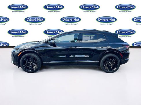 Used 2024 Chevrolet Equinox EV RS FWD image 4