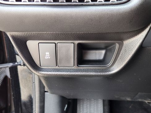 Certified 2026 Honda HR-V Sport image 24