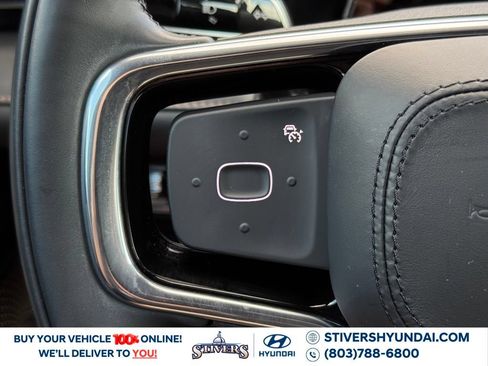 Used 2025 Lincoln Nautilus Reserve AWD/4WD image 35
