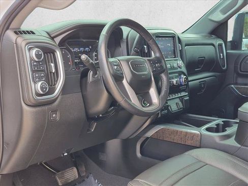 Used 2022 GMC Sierra 2500 Denali AWD/4WD image 9
