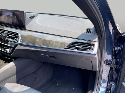 Used 2023 BMW 530i xDrive w/ M Sport Package AWD/4WD image 18