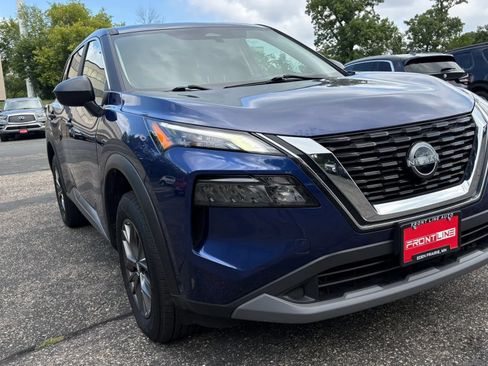 Used 2023 Nissan Rogue S AWD/4WD image 13