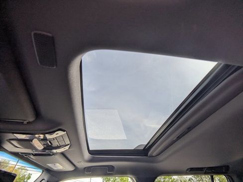 Used 2025 Toyota Land Cruiser w/ Premium Package image 15