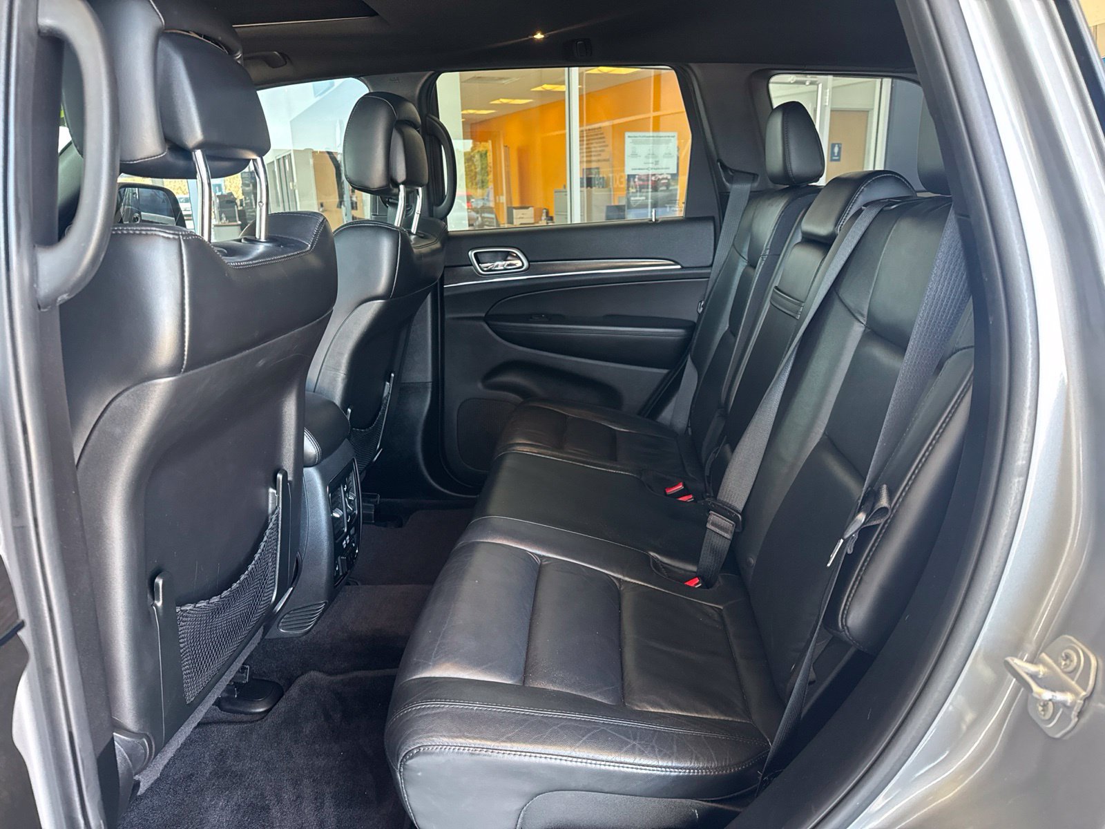 Used 2018 Jeep Grand Cherokee Limited w/ Trailer Tow Group IV AWD/4WD image 19