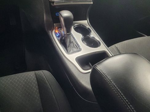 Used 2018 Jeep Grand Cherokee Laredo RWD image 26