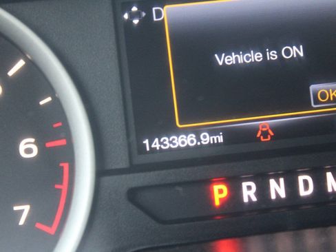 Used 2017 Ford F150 XLT w/ Equipment Group 302A Luxury AWD/4WD image 21
