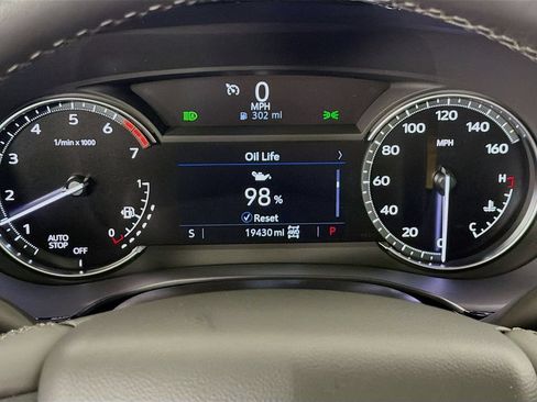Certified 2024 Cadillac XT6 Luxury AWD/4WD image 14