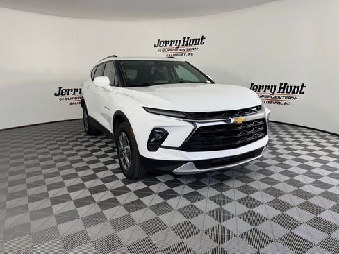 Used 2024 Chevrolet Blazer LT w/ Convenience Package image 7