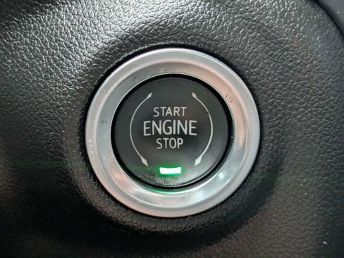 Used 2022 GMC Sierra 2500 AT4 w/ AT4 Preferred Package AWD/4WD image 32