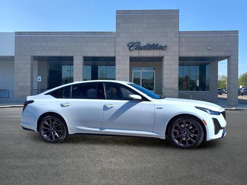 Used 2023 Cadillac CT5 V w/ Platinum Package AWD/4WD image 4