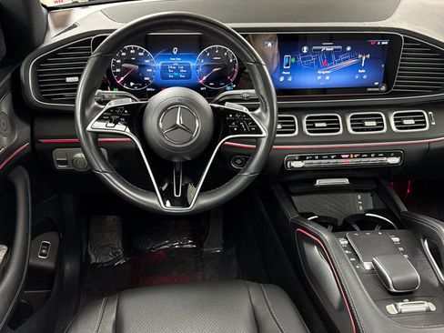 Used 2024 Mercedes-Benz GLS 450 4MATIC image 13