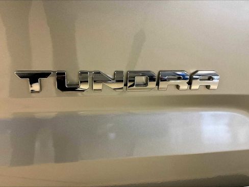 Used 2022 Toyota Tundra Limited image 18