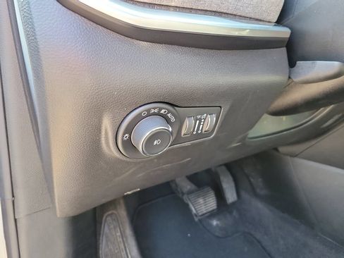 Used 2024 Jeep Compass Latitude AWD/4WD image 25