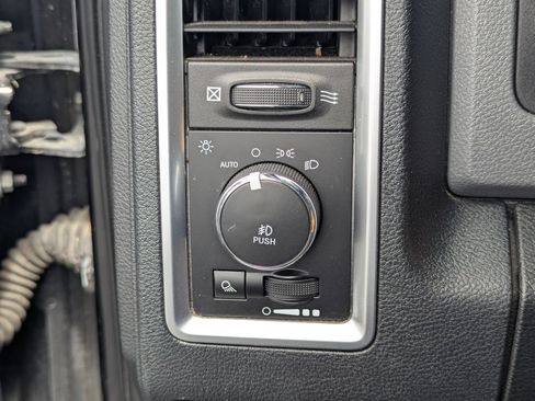 Used 2017 RAM 1500 Big Horn AWD/4WD image 21