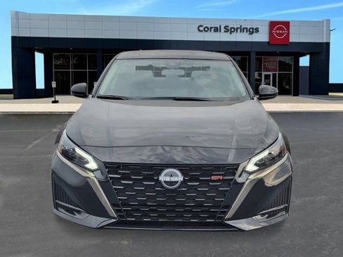 New 2026 Nissan Altima 2.5 SR w/ SR Premium Package FWD image 8