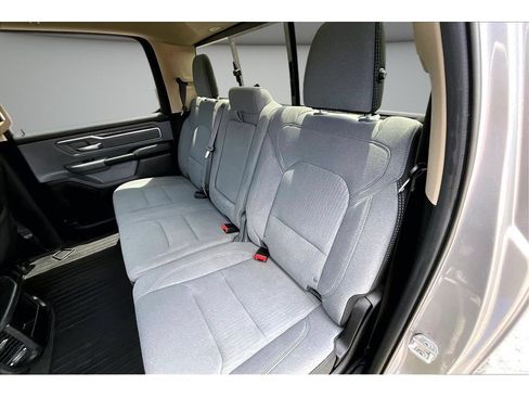 Used 2019 RAM 1500 Big Horn AWD/4WD image 25
