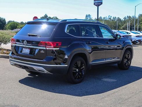Used 2018 Volkswagen Atlas SEL Premium AWD/4WD image 5