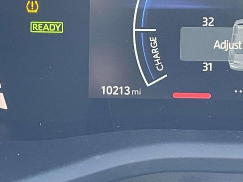 Used 2025 Toyota Camry SE image 24