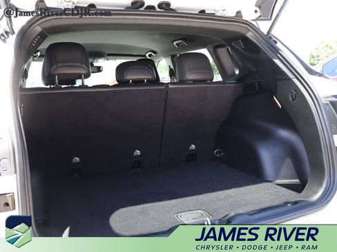 Used 2025 Jeep Compass Limited AWD/4WD image 15