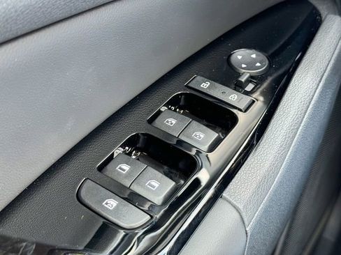 Certified 2025 Kia Sportage EX image 37