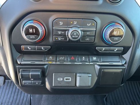 Used 2020 Chevrolet Silverado 1500 LT w/ All-Star Edition image 31