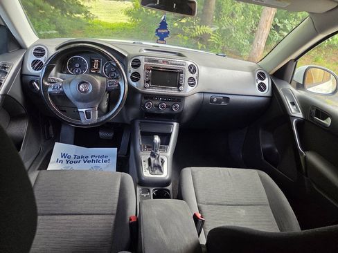 Used 2015 Volkswagen Tiguan S FWD image 10