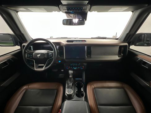 Used 2022 Ford Bronco Outer Banks AWD/4WD image 9