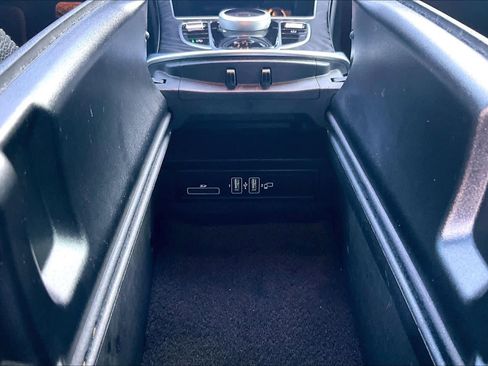 Used 2021 Mercedes-Benz C 300 Sedan image 36