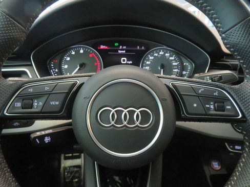 Used 2020 Audi S4 Premium w/ Convenience Package image 34