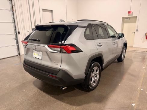 Used 2025 Toyota RAV4 XLE AWD/4WD image 5