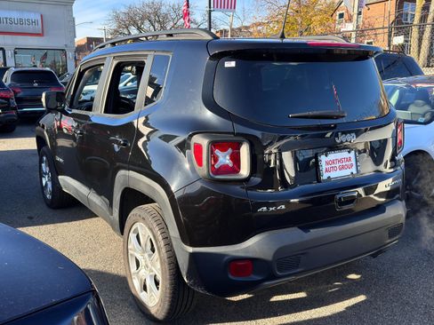 Used 2019 Jeep Renegade Limited w/ UConnect 8.4 Nav Group image 6