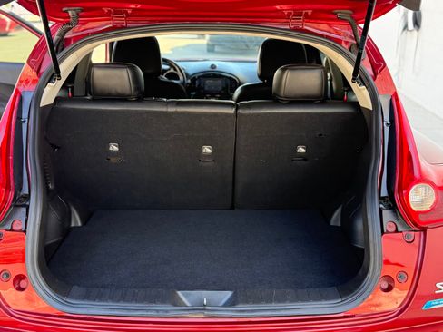 Used 2013 Nissan Juke SL FWD image 25