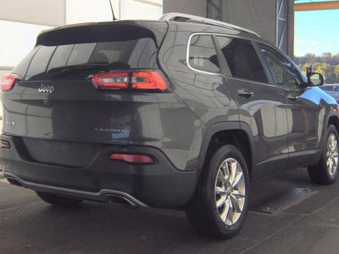 Used 2016 Jeep Cherokee Limited AWD/4WD image 8