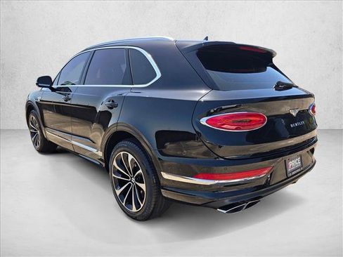 Used 2024 Bentley Bentayga AWD/4WD image 8