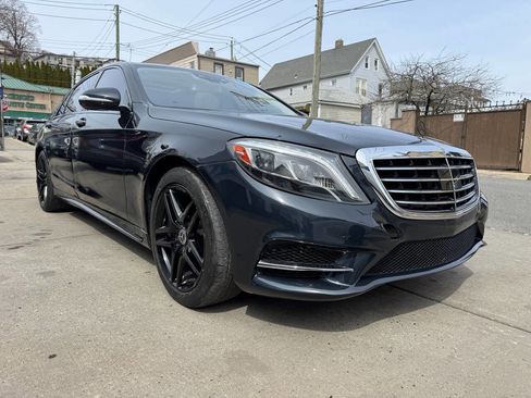 Used 2017 Mercedes-Benz S 550 4MATIC Sedan image 3