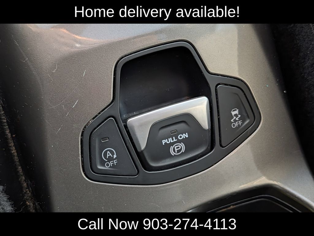 Used 2020 Jeep Renegade Limited w/ UConnect 8.4 Nav Group AWD/4WD image 18