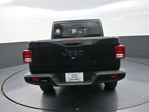 New 2026 Jeep Gladiator Sport AWD/4WD image 9