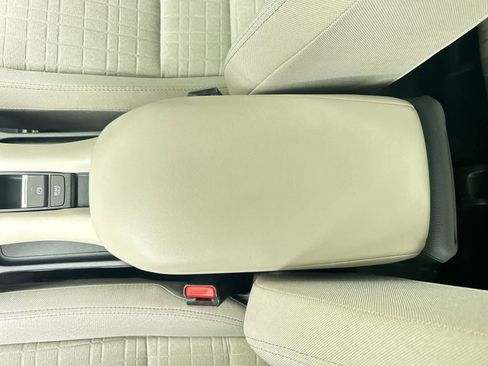 Used 2023 Honda HR-V LX image 21