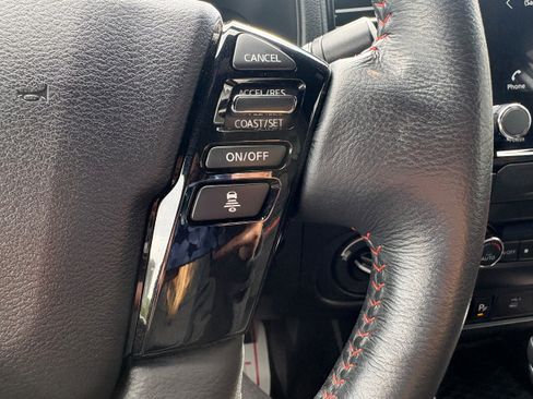 Used 2023 Nissan Frontier PRO-4X w/ Pro Convenience Package AWD/4WD image 18