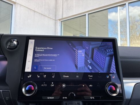 Certified 2025 Lexus GX 550 w/ Cold Area Package image 27