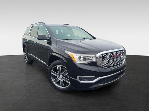 Used 2019 GMC Acadia Denali w/ LPO, Floor Liner Package image 2