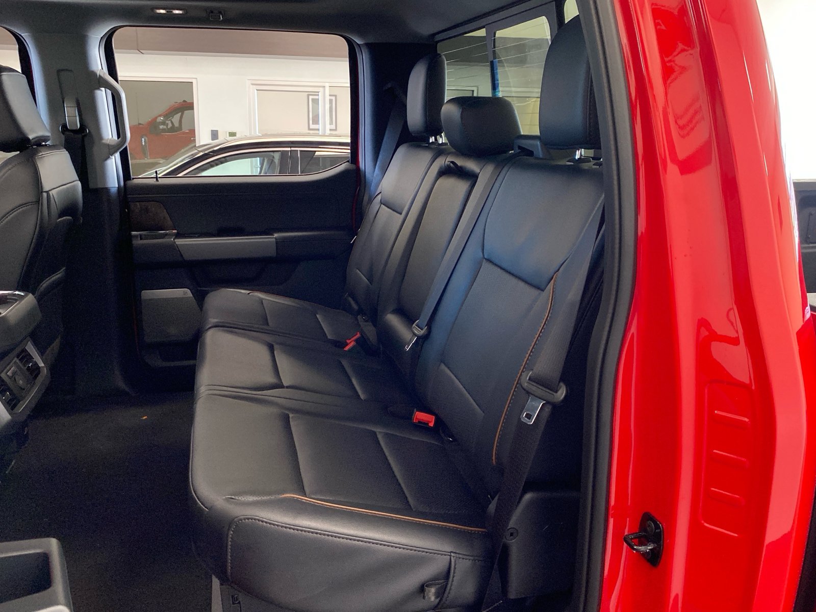 New 2026 Ford F350 Lariat w/ Lariat Premium Package AWD/4WD image 9