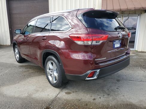 Used 2019 Toyota Highlander AWD V6 image 6