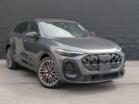 New 2026 Audi SQ5 Premium Plus AWD/4WD image 3
