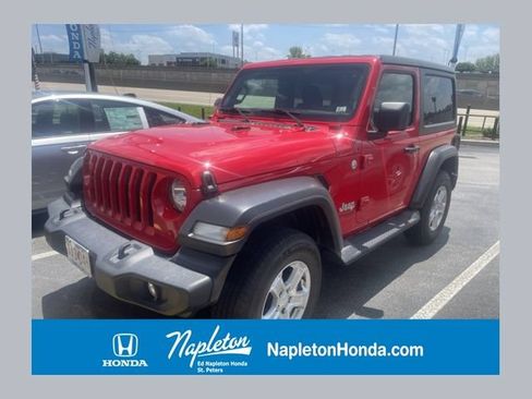 Used 2019 Jeep Wrangler Sport AWD/4WD image 1