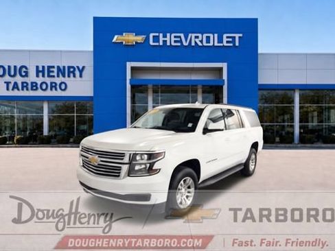 Used 2018 Chevrolet Suburban LT RWD image 1