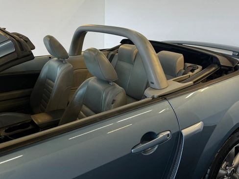 Used 2006 Ford Mustang GT Premium image 23