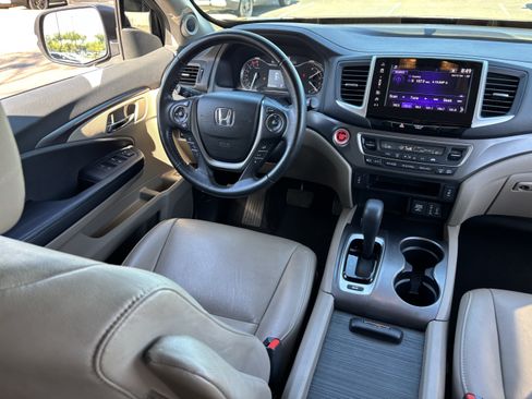 Used 2017 Honda Pilot EX-L image 12