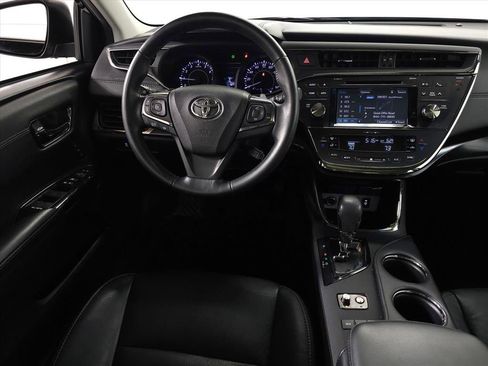 Used 2016 Toyota Avalon Touring image 14